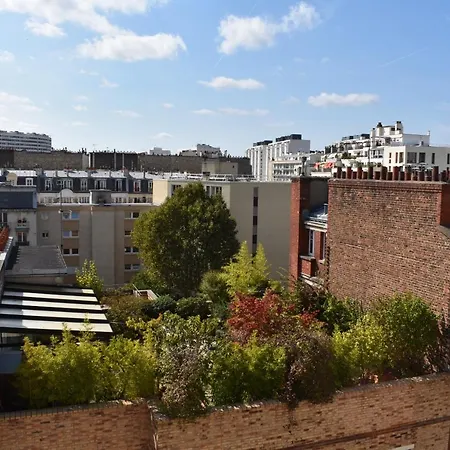 1 Bedroom In 15th Parigi